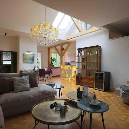 Beautiful Loft In - 866 Apartment