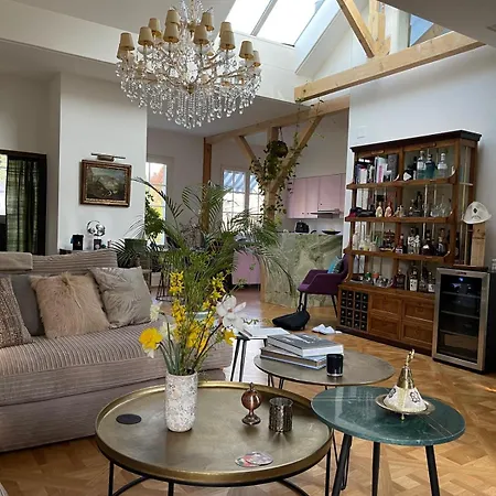 Beautiful Loft In - 866 *